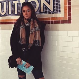 Meet your Posher, Karrie